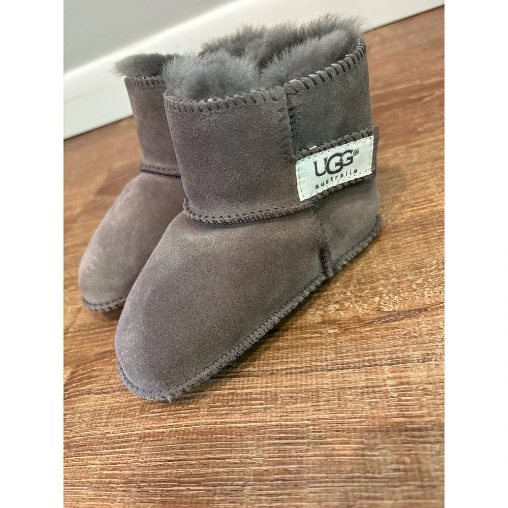 UGG Erin gray fur bootie shoes Large toddler 7